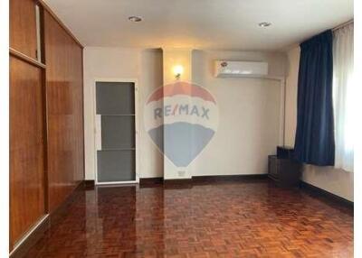 3 bed room pet friendly BTS Chitlom Lumpini park