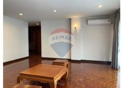 3 bed room pet friendly BTS Chitlom Lumpini park