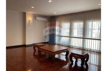 3 bed room pet friendly BTS Chitlom Lumpini park