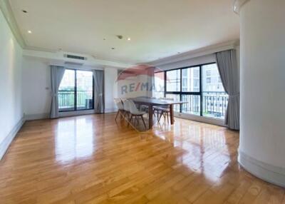 Luxury Condo in Sukhumvit! 3BR/3BA, Pool & Parking