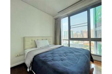 Luxurious Condo at The Lakes, Khlong Toei