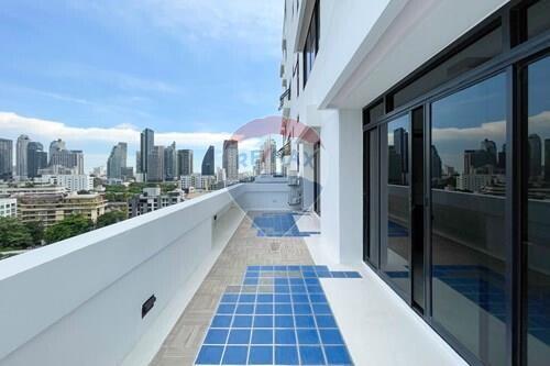 210 Sqm., 3 Beds, 2 Baths Townhouse listed for ฿ 86,000./Month