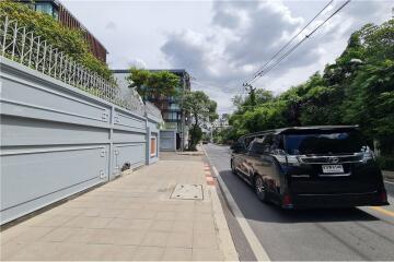 Prime Bangkok Land: 202 Sq.wah on Sukhumvit Soi 53