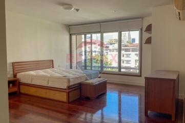 3 bed for rent BTS Ploenchit sukhumvit