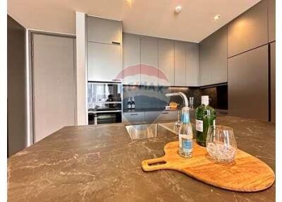 Luxurious 3BR Condo on Sukhumvit Road - Prime Location BTS Thonglor