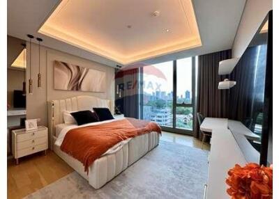 A beautiful fully furnished unit at BAAN SINDHORN.