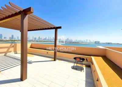 Elegant Design  Rooftop Terrace  Sea Views