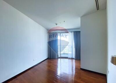 For Rent 3-Bed   The Lakes Sukhumvit 16  Breathtaking City & Lake Views