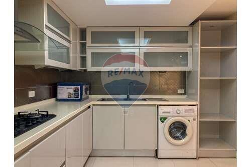 2 bed for rent pet friendly BTS Ekkamai Sukhumvit