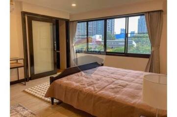 2 bed for rent pet friendly BTS Ekkamai Sukhumvit