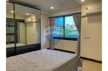 2 bed for rent pet friendly BTS Ekkamai Sukhumvit