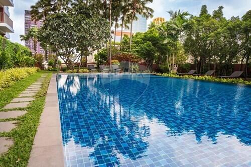 Luxurious 3-BR Condo in Vibrant Bangkok