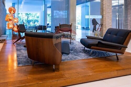 Luxurious 3-BR Condo in Vibrant Bangkok