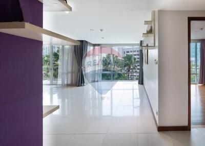 Luxurious 3-BR Condo in Vibrant Bangkok