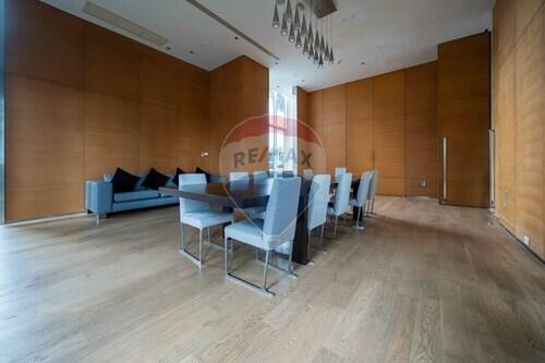 Luxurious 3-BR Condo in Vibrant Bangkok