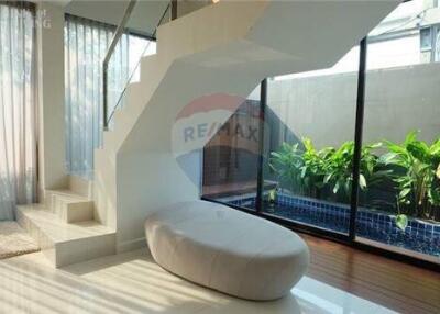 for rent,brand new pool villa,3bed,in Sukhumvit 63,BTS Ekamai.