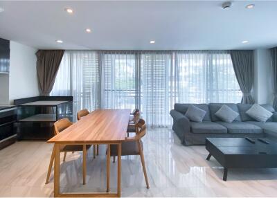 For Rent : Pet Friendly  in the Heart of Thonglor: 3 Bedrooms