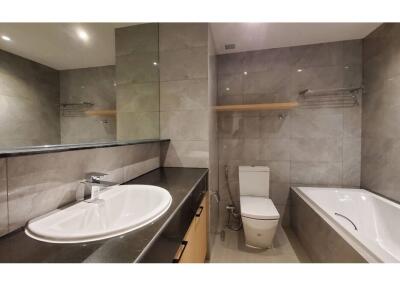 For Rent - new renovated modern 3+1 Bedrooms - Sathorn Soi 1