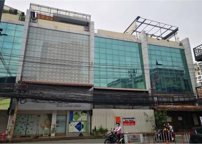 New Price Updated! 2-storey commercial space for office, restaurant and cafe in Thonglor 13