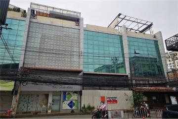 New Price Updated! 2-storey commercial space for office, restaurant and cafe in Thonglor 13