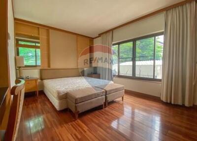 2 bed for rent BTS Surasak Station - Sathon road