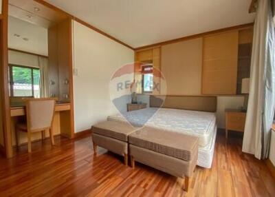 2 bed for rent BTS Surasak Station - Sathon road