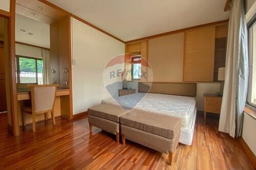 2 bed for rent BTS Surasak Station - Sathon road