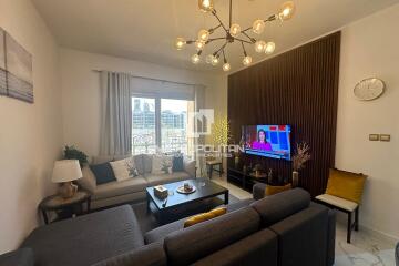 Fully Upgraded  Furnished  2-Bed Converted