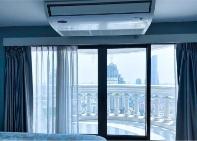 River View 1BR High-Floor  at State Tower - Near BTS Saphan Taksin