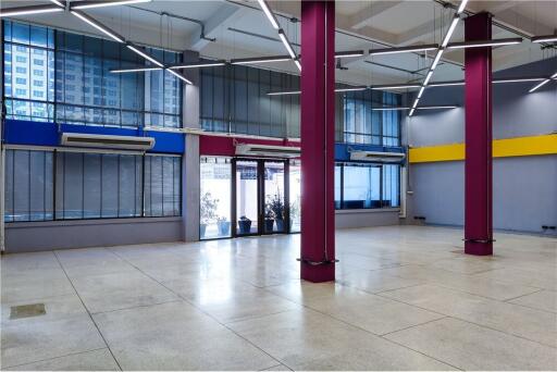 Commercial Building Great Condition- Sukhumvit 101