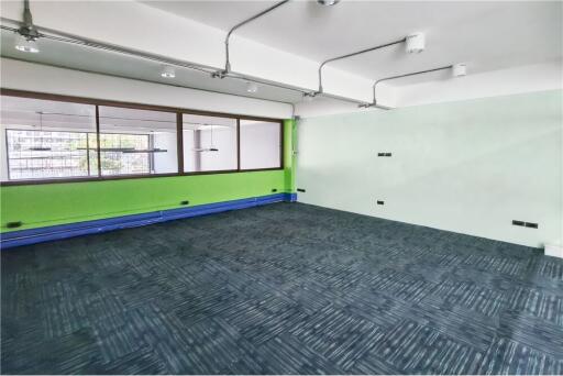 Commercial Building Great Condition- Sukhumvit 101