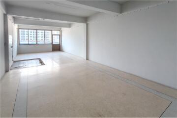 Commercial Building Great Condition- Sukhumvit 101