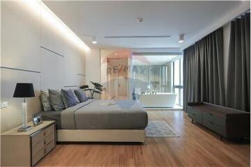 "Luxurious 4BR Condo in Sukhumvit 39 for Rent Now!"