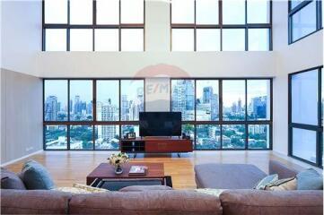 "Luxurious 4BR Condo in Sukhumvit 39 for Rent Now!"