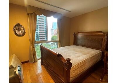 "Elegant 2-Bed Condo in The Legend Saladaeng - Bangkok"