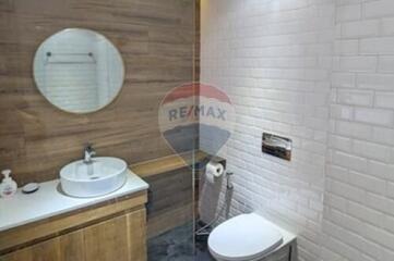 148 Sqm., 2 Beds, 2 Baths Condo listed for ฿ 15,900,000.