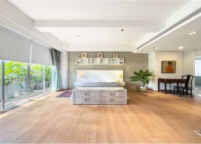 For Sale - Special unit - New renovated 3 Bedrooms - Narathorn Place