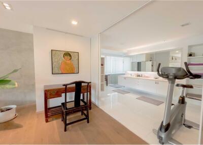 For Sale - Special unit - New renovated 3 Bedrooms - Narathorn Place