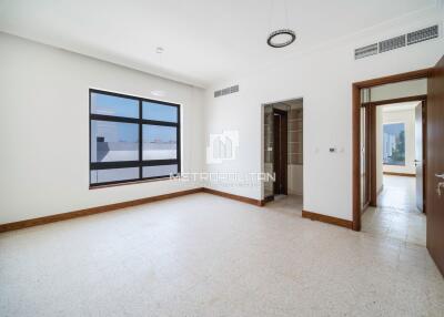 Spacious Villa  Near Beach  Ready To Move