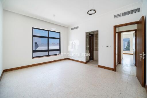 Spacious Villa  Near Beach  Ready To Move