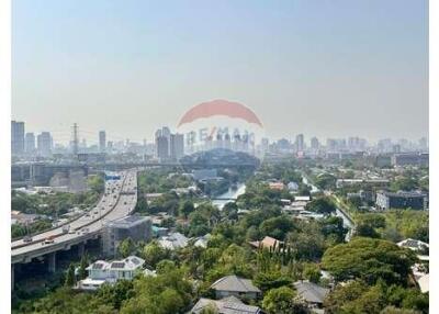 A breezy and lake view 2bedrooms 2bathrooms at New Ideo Rama 9.