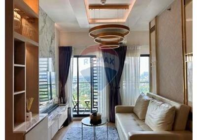 "Stylish 2-Bed Condo in Prime Bang Kapi: Price Reduced"