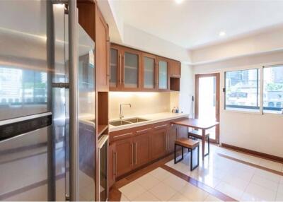 Large Condo with 4 bedrooms for a family.