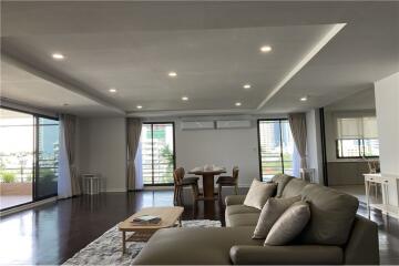 Stunning and Spacious 3-Bedroom Apartment for Rent in Sukhumvit - Your Dream Home Awaits!