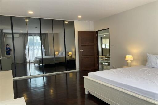 Stunning and Spacious 3-Bedroom Apartment for Rent in Sukhumvit - Your Dream Home Awaits!