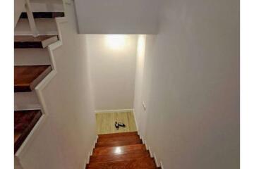 4 bed townhouse for rent pet friendly BTS Phrompong Thonglor sukhumvit