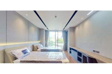 Luxury 2 bedrooms for rent closed to BTS Promphong