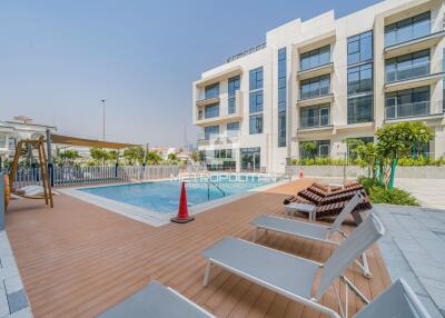 Spacious  Canal Facing  Private Terrace