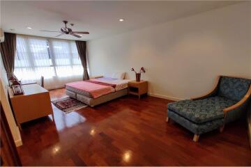 For rent pet friendly apartment 3 beds in Sukhumvit 22 BTS Phrompong