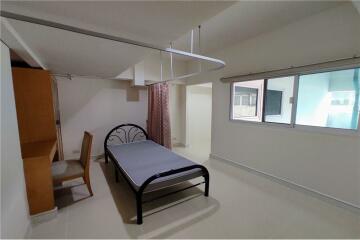 For rent pet friendly apartment 3 beds in Sukhumvit 22 BTS Phrompong